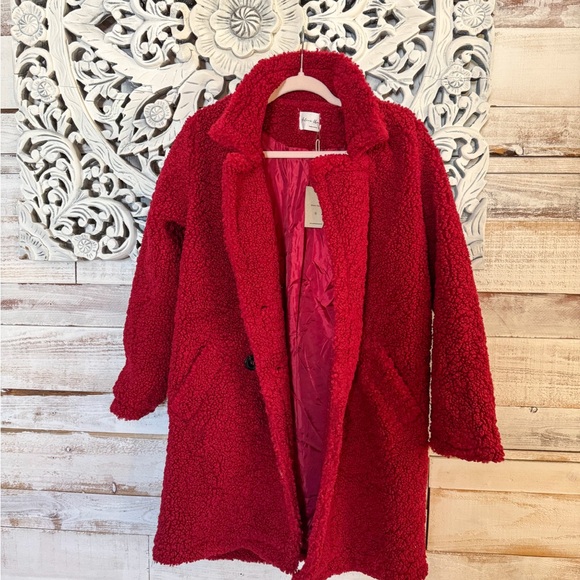 Cranberry red teddy coat - Picture 1 of 6